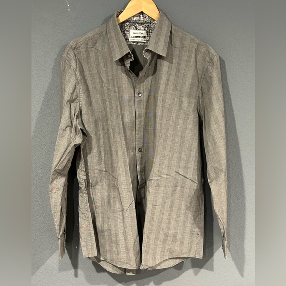 2 Men’s Long sleeve shirts Calvin Klein and H&M size Large - Picture 1 of 6